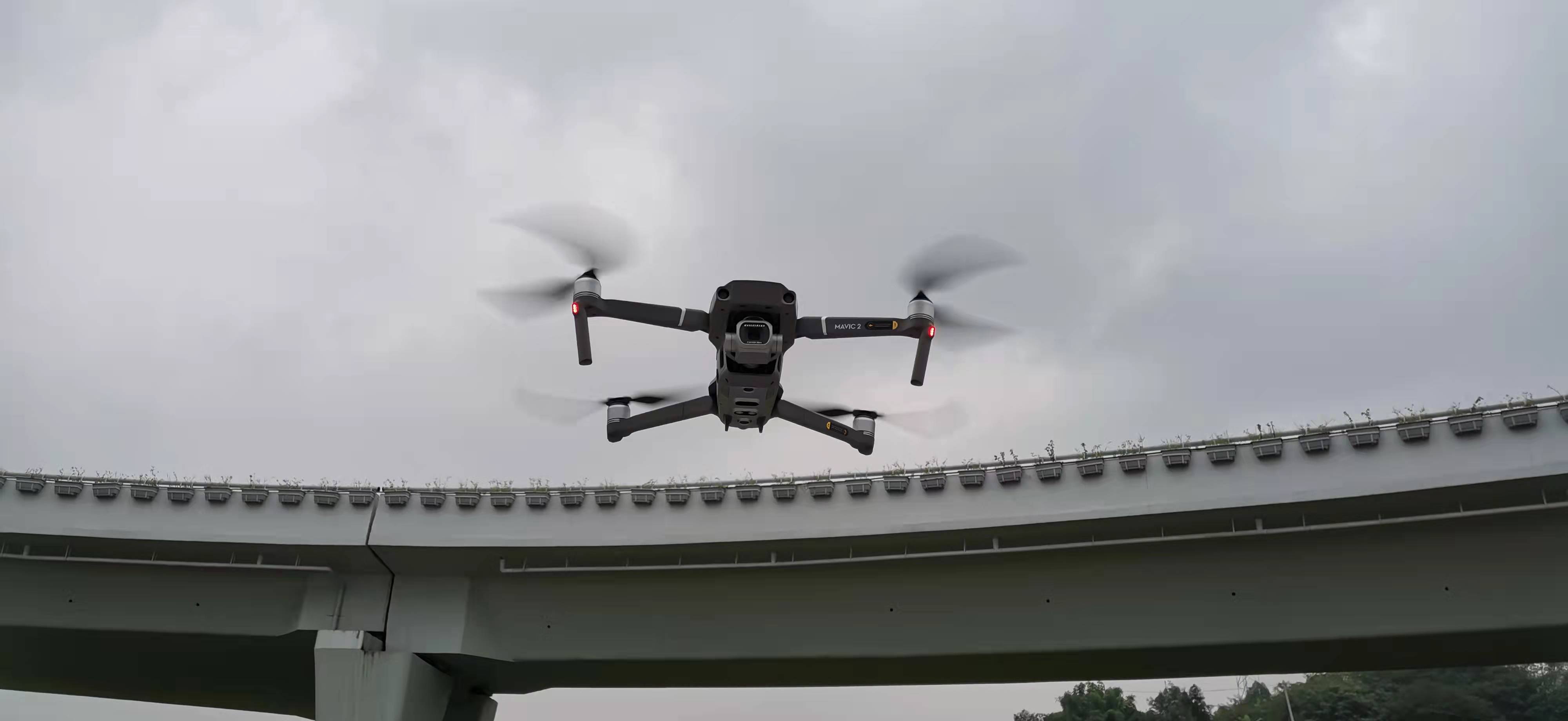 無(wú)人機高空巡檢常態(tài)化，助力城市管理精細化